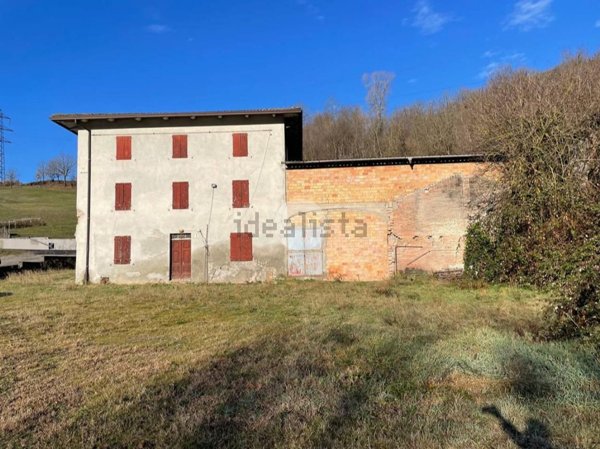 appartamento in vendita a Traversetolo in zona Torre