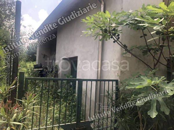 casa indipendente in vendita a Traversetolo in zona Mamiano