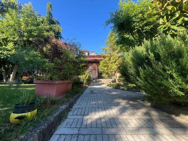 casa indipendente in vendita a Traversetolo