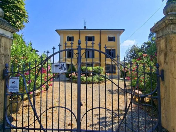 casa indipendente in vendita a Traversetolo in zona Vignale di Traversetolo