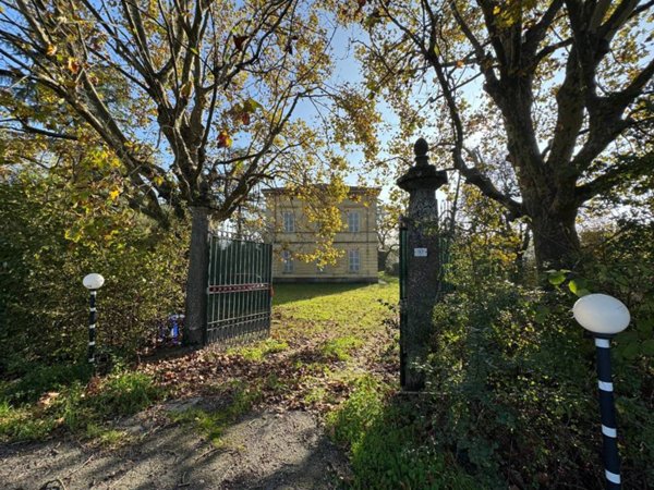 casa indipendente in vendita a Traversetolo