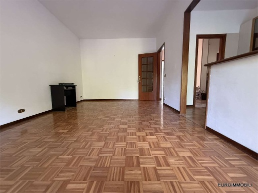 appartamento in vendita a Traversetolo in zona Vignale di Traversetolo