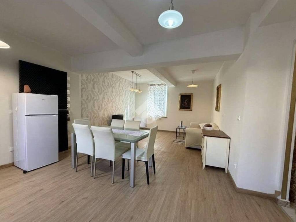 casa indipendente in vendita a Traversetolo in zona Vignale di Traversetolo