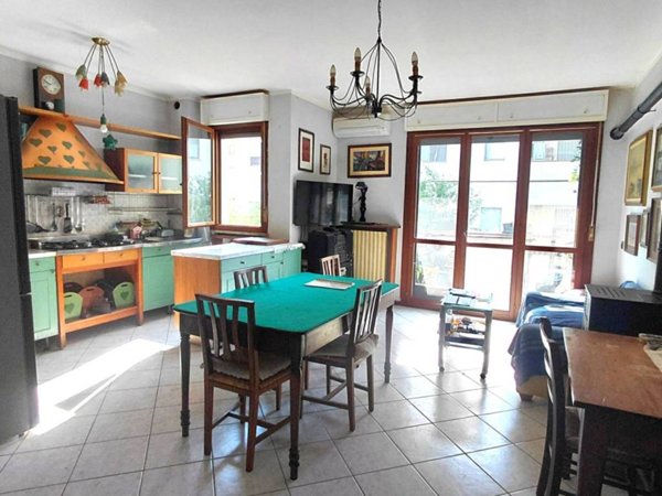 appartamento in vendita a Traversetolo in zona Cazzola