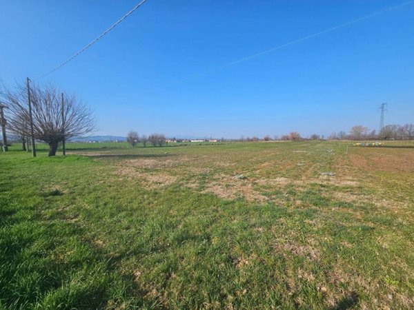 terreno agricolo in vendita a Traversetolo in zona Cazzola