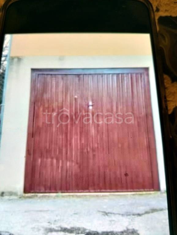 box auto in vendita a Traversetolo in zona Vignale di Traversetolo
