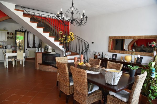 casa indipendente in vendita a Traversetolo in zona Cazzola