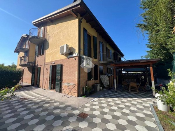 casa indipendente in vendita a Traversetolo