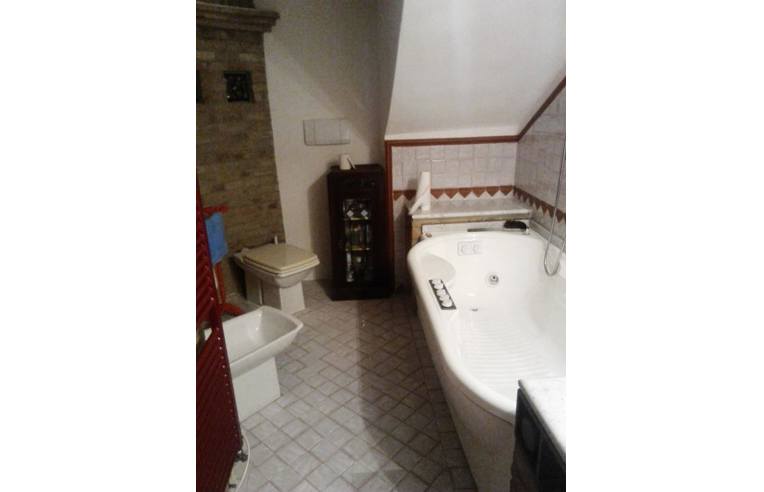 casa indipendente in vendita a Valmozzola