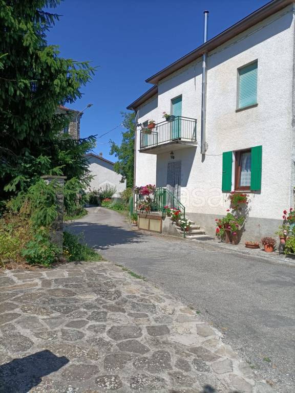 casa indipendente in vendita a Valmozzola