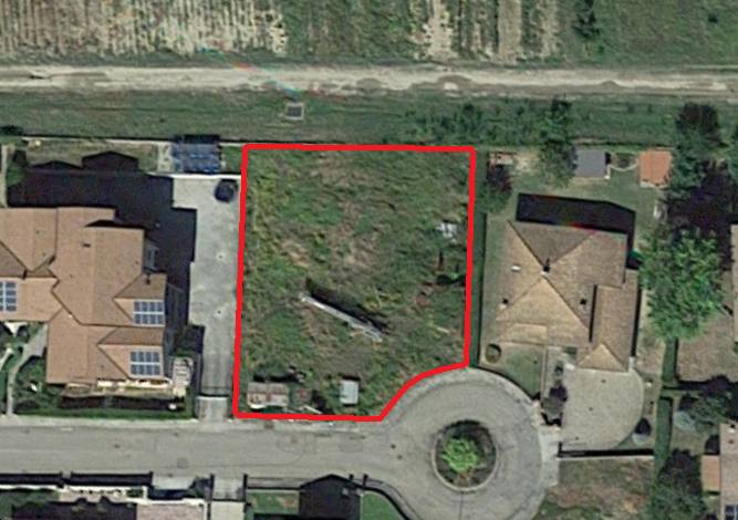 terreno edificabile in vendita a Varano de' Melegari in zona Viazzano