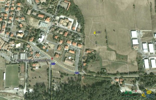 casa indipendente in vendita a Varano de' Melegari