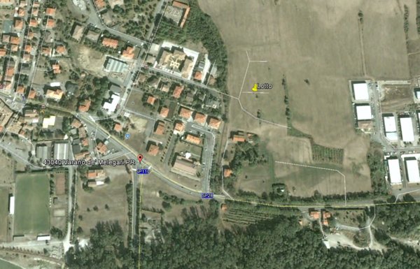 casa indipendente in vendita a Varano de' Melegari