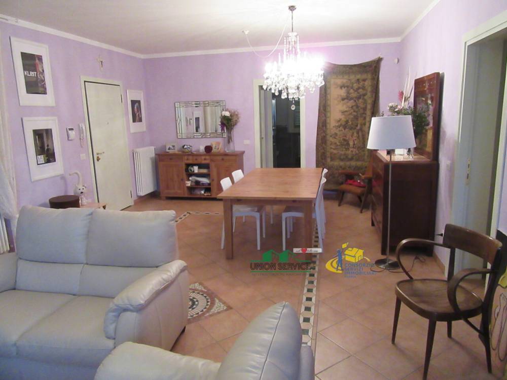 appartamento in vendita a Varano de' Melegari