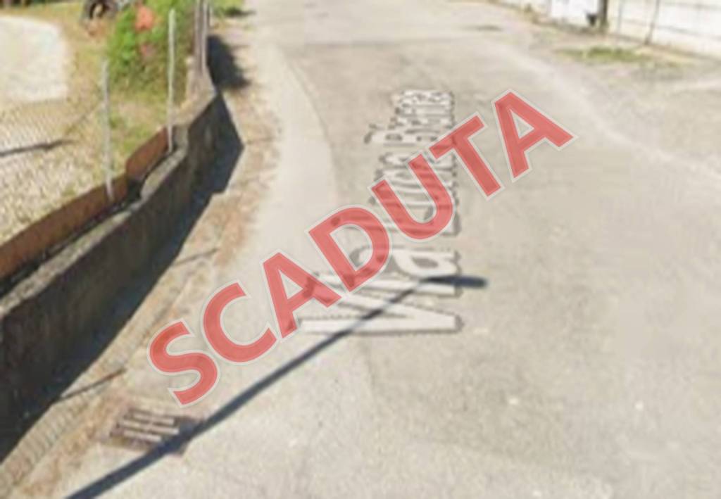 appartamento in vendita a Varano de' Melegari in zona Viazzano