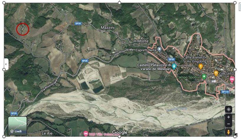 casa indipendente in vendita a Varano de' Melegari