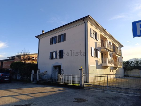 appartamento in vendita a Varano de' Melegari in zona Serravalle Ceno