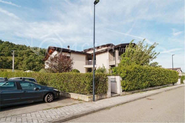 appartamento in vendita a Varano de' Melegari in zona Viazzano