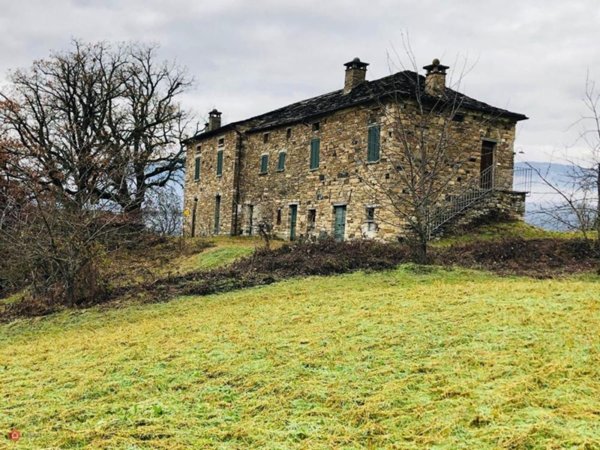 casa indipendente in vendita a Varsi