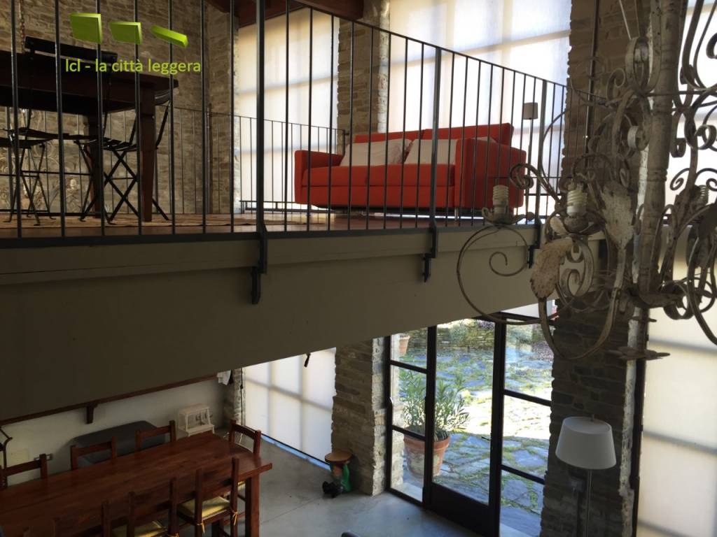 casa indipendente in vendita a Varsi