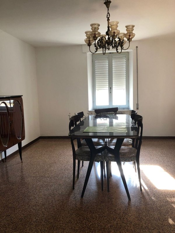 appartamento in vendita a Varsi