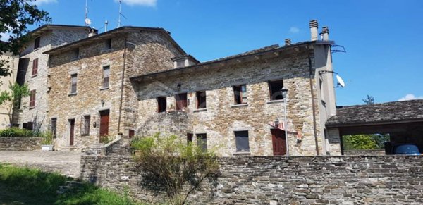 casa indipendente in vendita a Varsi