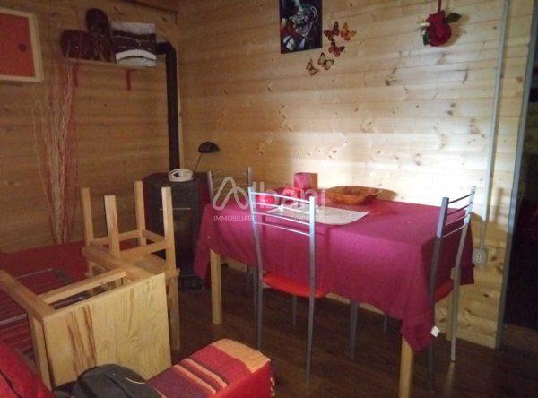 casa indipendente in vendita a Varsi