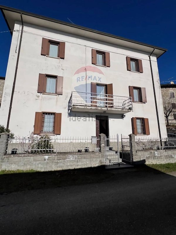casa indipendente in vendita a Varsi