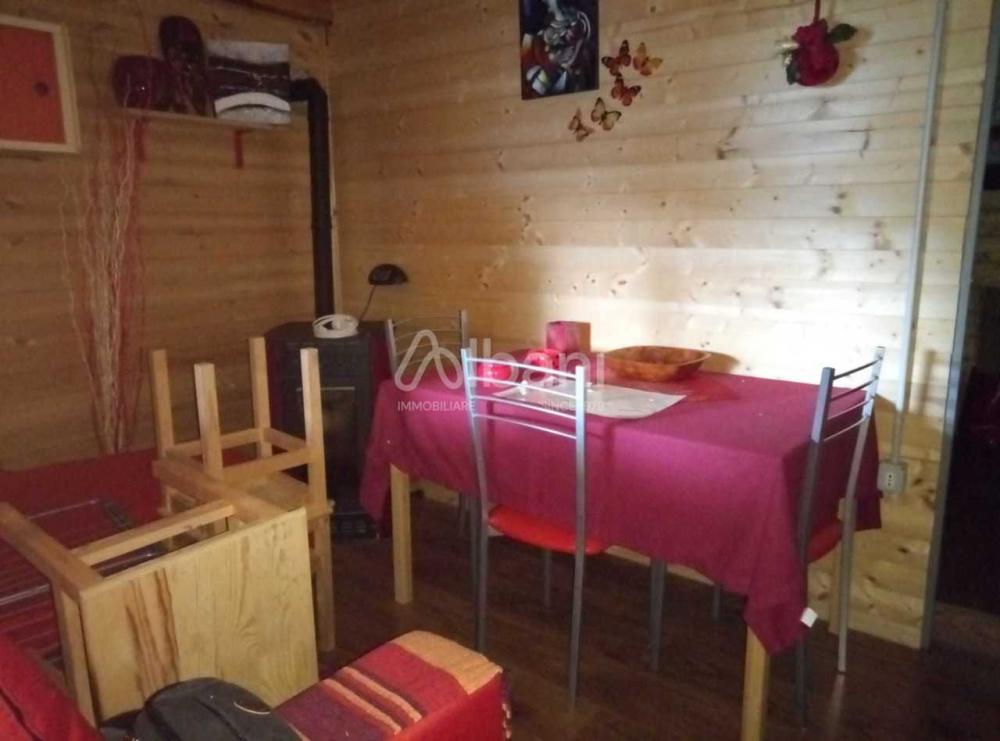 casa indipendente in vendita a Varsi