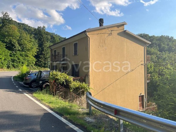 appartamento in vendita a Varsi