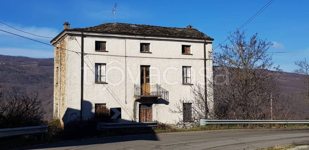 casa indipendente in vendita a Varsi