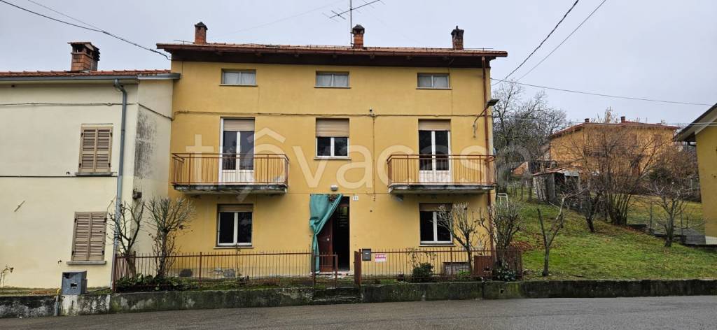 casa indipendente in vendita a Varsi