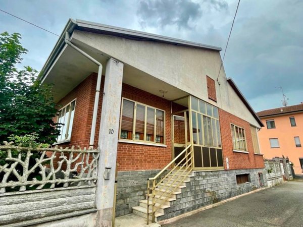 casa indipendente in vendita a Saluggia