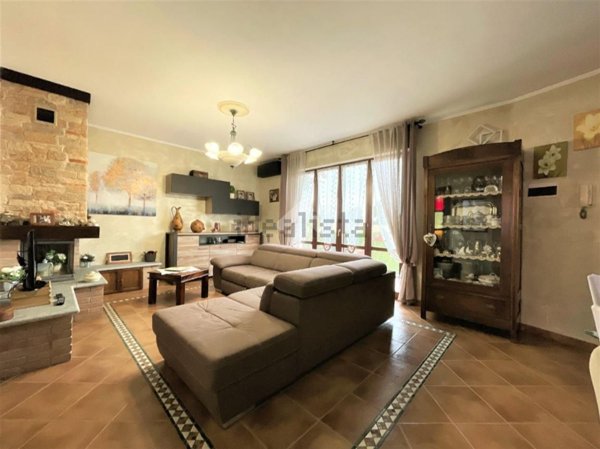 casa indipendente in vendita a Saluggia