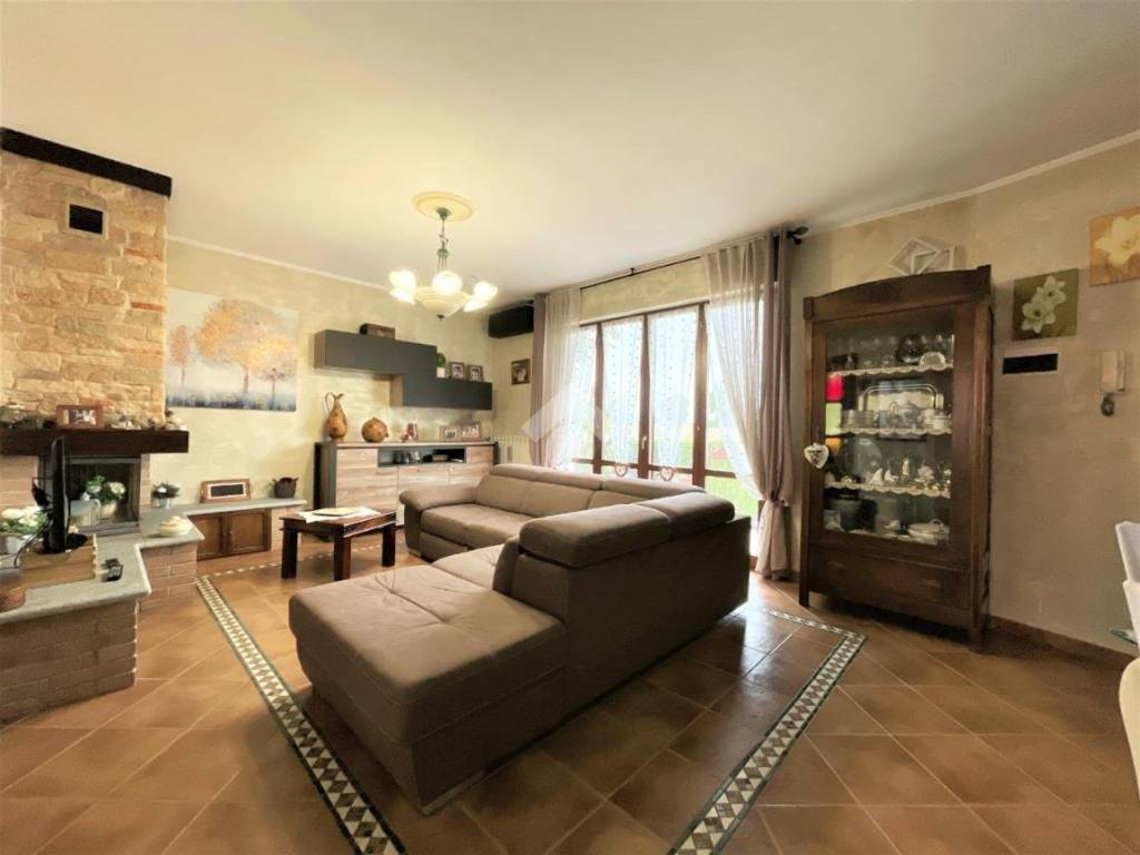 casa indipendente in vendita a Saluggia