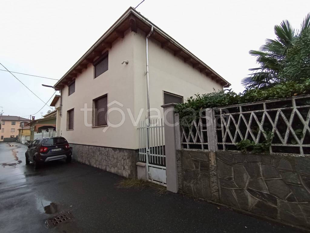 casa indipendente in vendita a Saluggia
