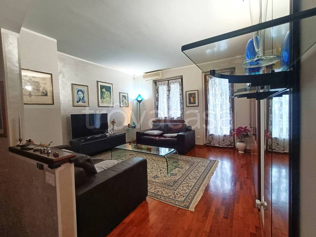 casa indipendente in vendita a Saluggia