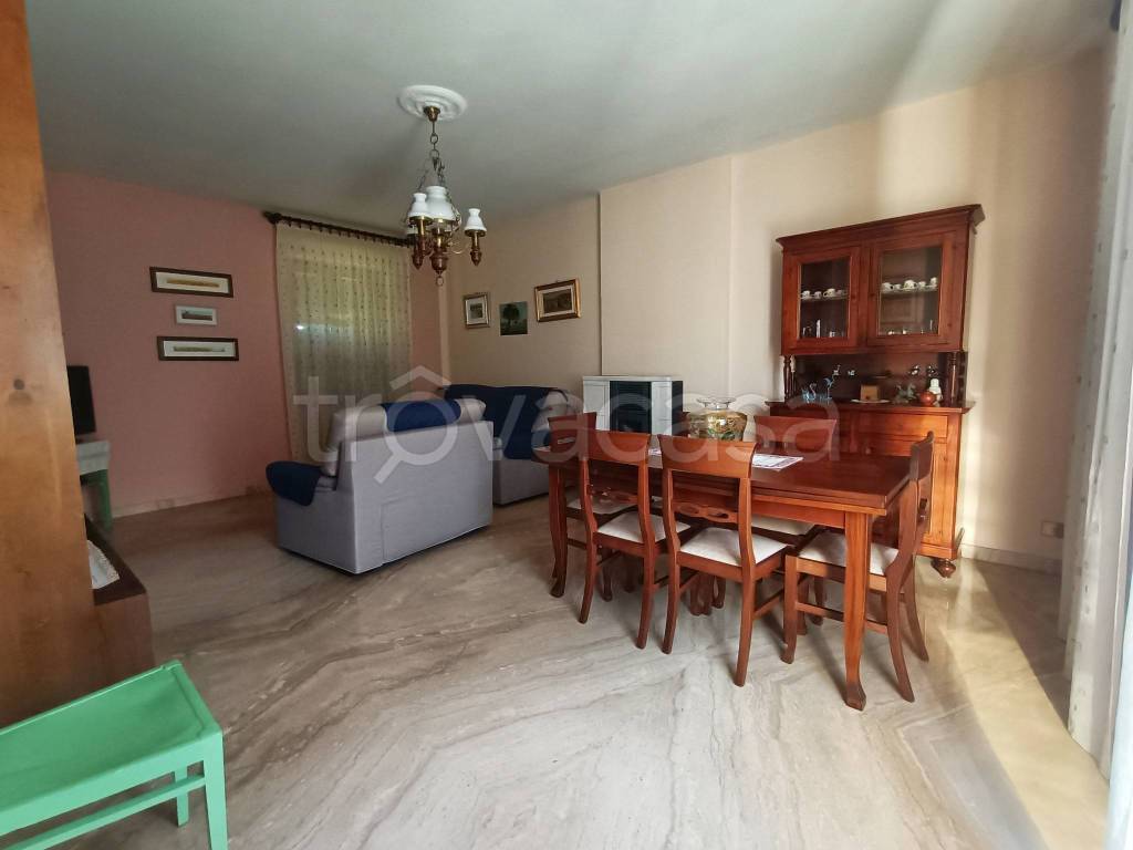 casa indipendente in vendita a Saluggia