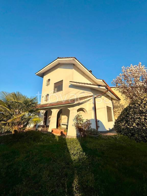 casa indipendente in vendita a Saluggia