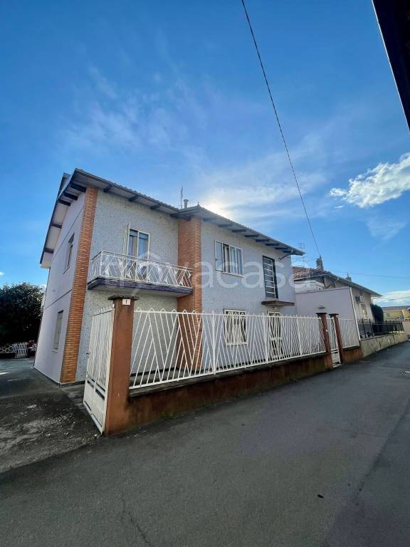 casa indipendente in vendita a Saluggia