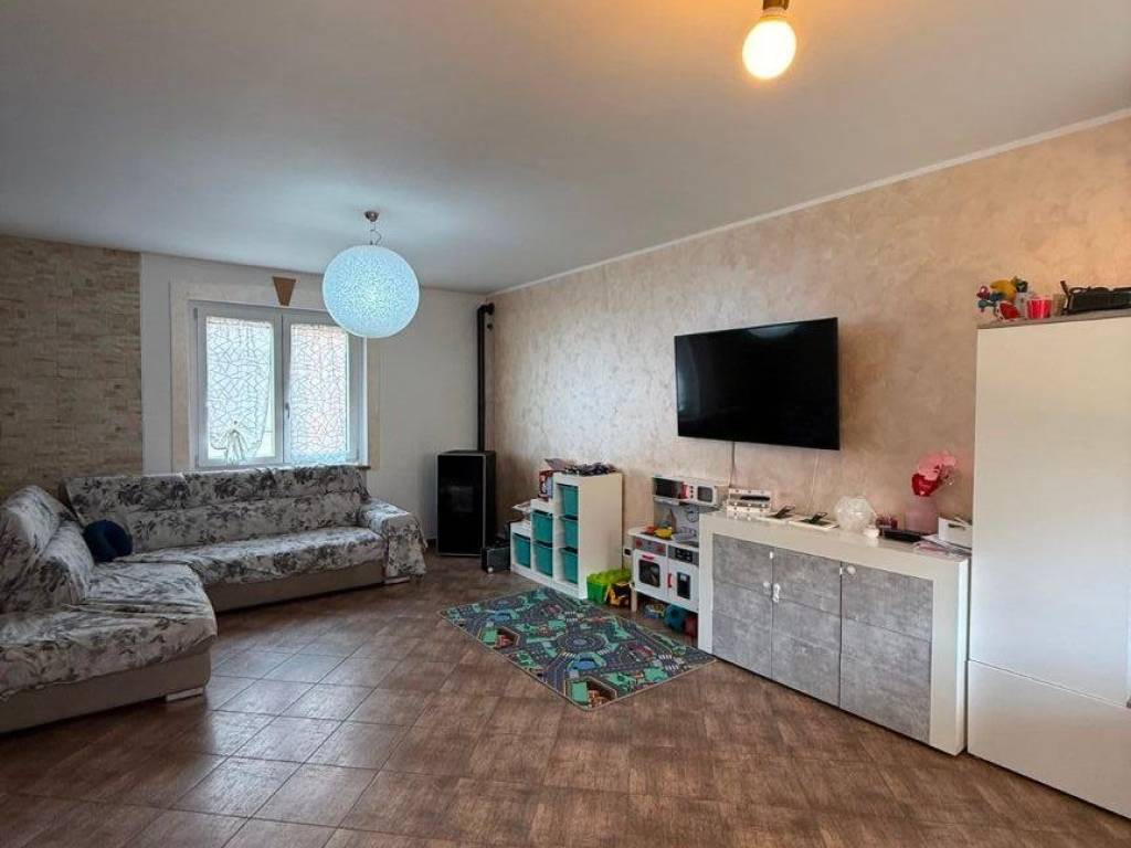 casa indipendente in vendita a Saluggia