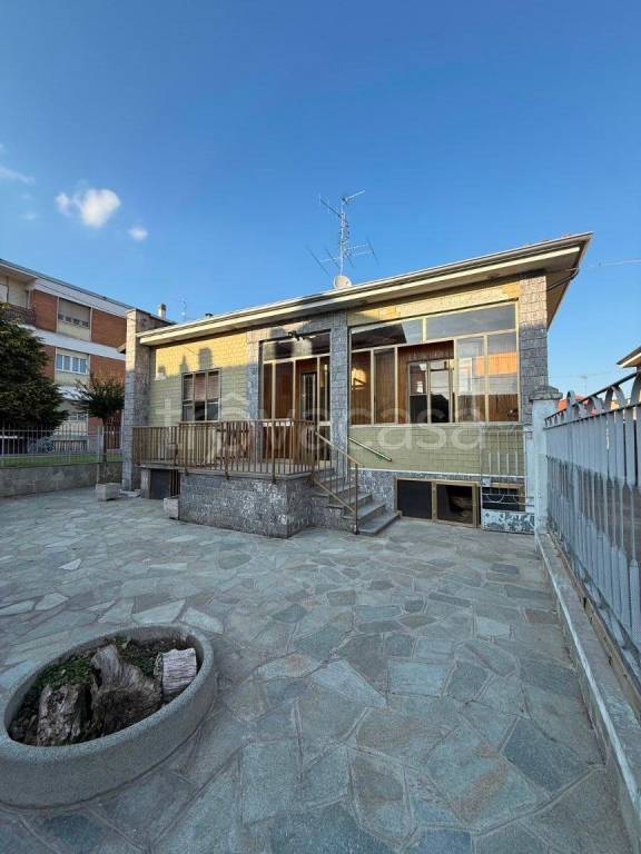 casa indipendente in vendita a Saluggia