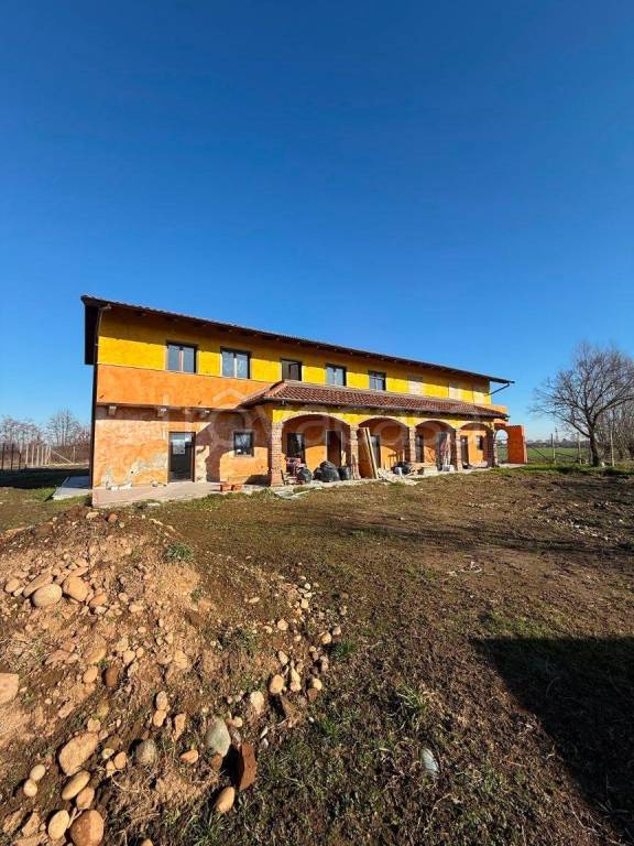 casa indipendente in vendita a Saluggia
