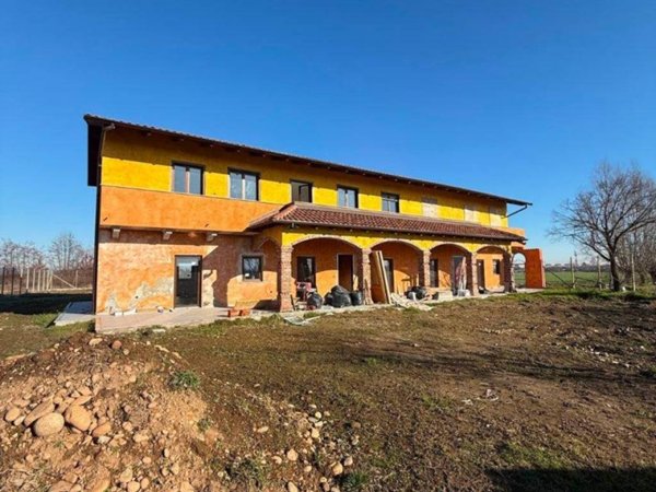 casa indipendente in vendita a Saluggia