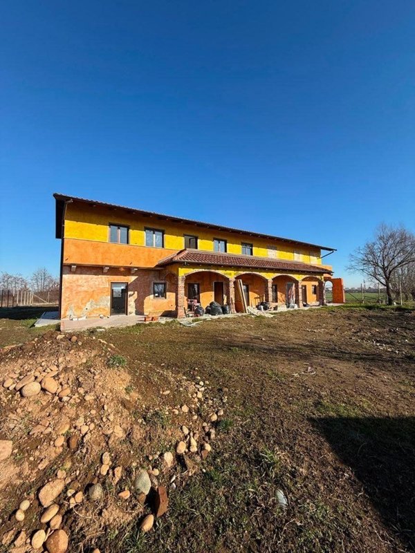 casa indipendente in vendita a Saluggia