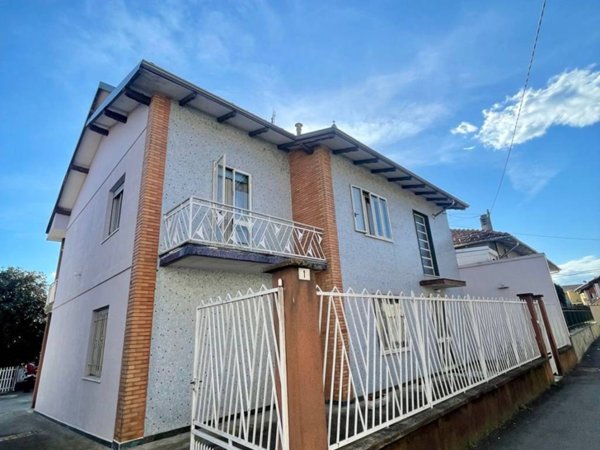 casa indipendente in vendita a Saluggia