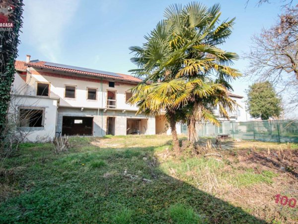 casa indipendente in vendita a Saluggia