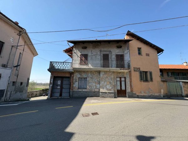 casa indipendente in vendita a Saluggia