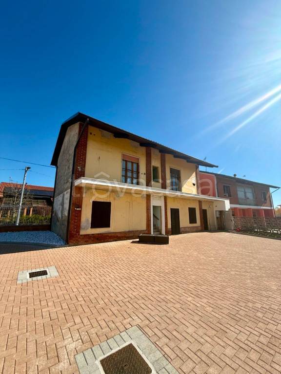 casa indipendente in vendita a Saluggia