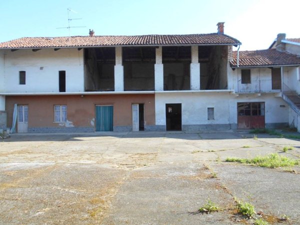 casa indipendente in vendita a Saluggia in zona Sant'Antonino di Saluggia